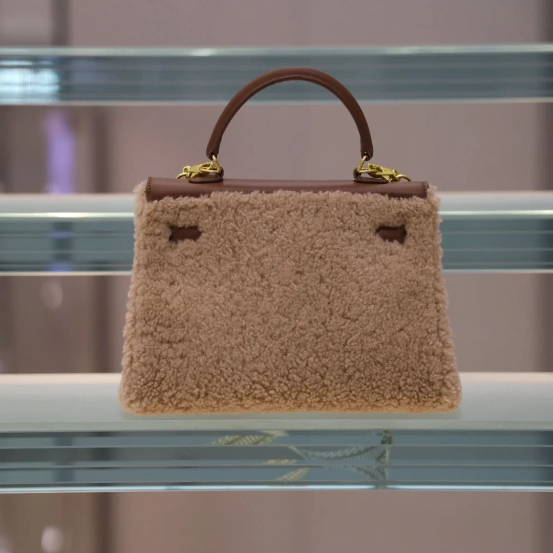 Classic Praline Fluff Clarette Bag-Medium