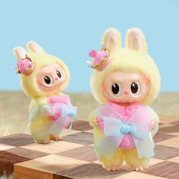 THE MONSTERS Labubu Let's Checkmate Series The Queen Vinyl Plush Hanging Card